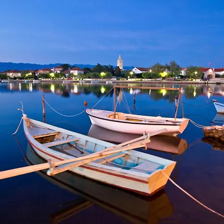 In With Terrace, Air Conditioning, Wi-fi 宁