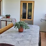 In With Terrace, Air Conditioning, Wi-fi *